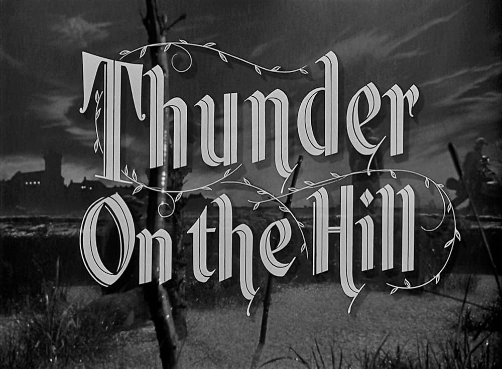 丘の雷鳴の画像