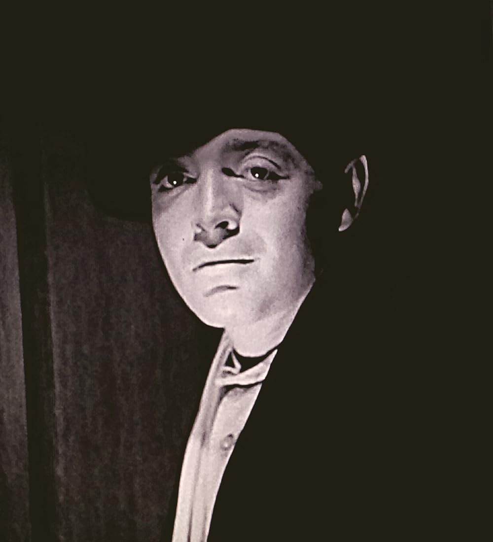 3階の見知らぬ男の画像