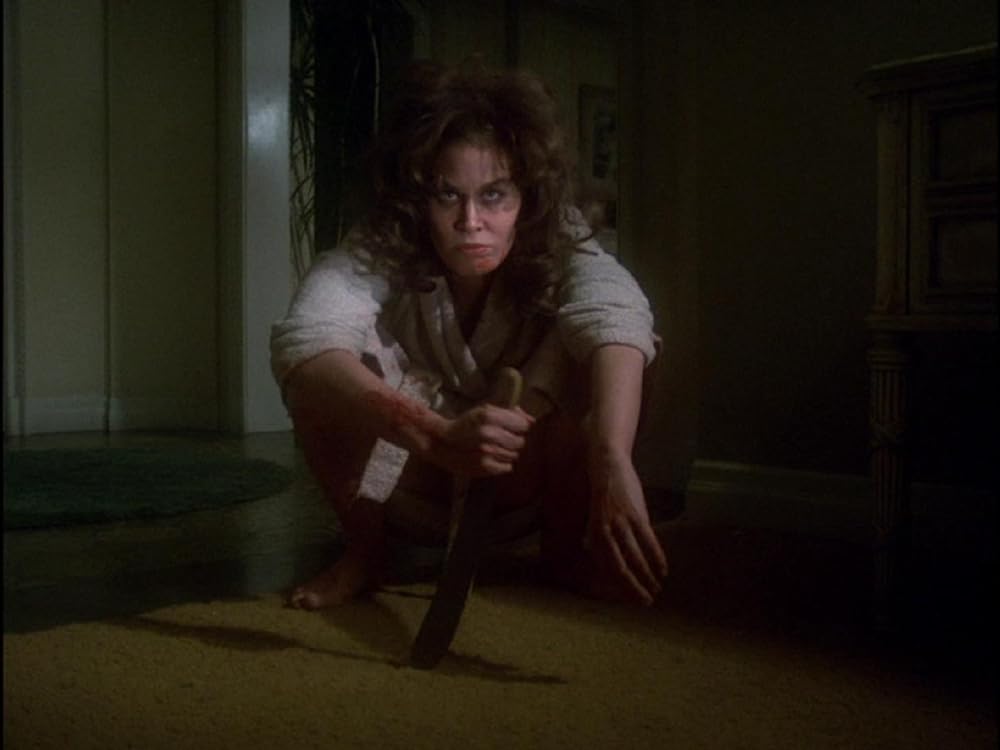 恐怖と戦慄の美女の画像