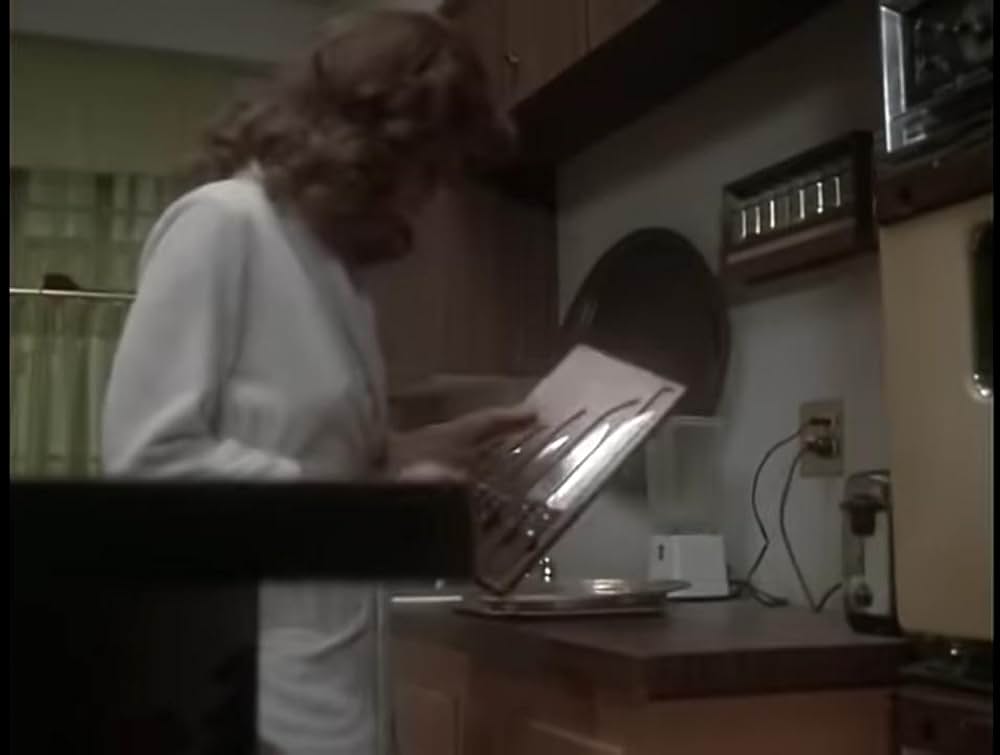 恐怖と戦慄の美女の画像