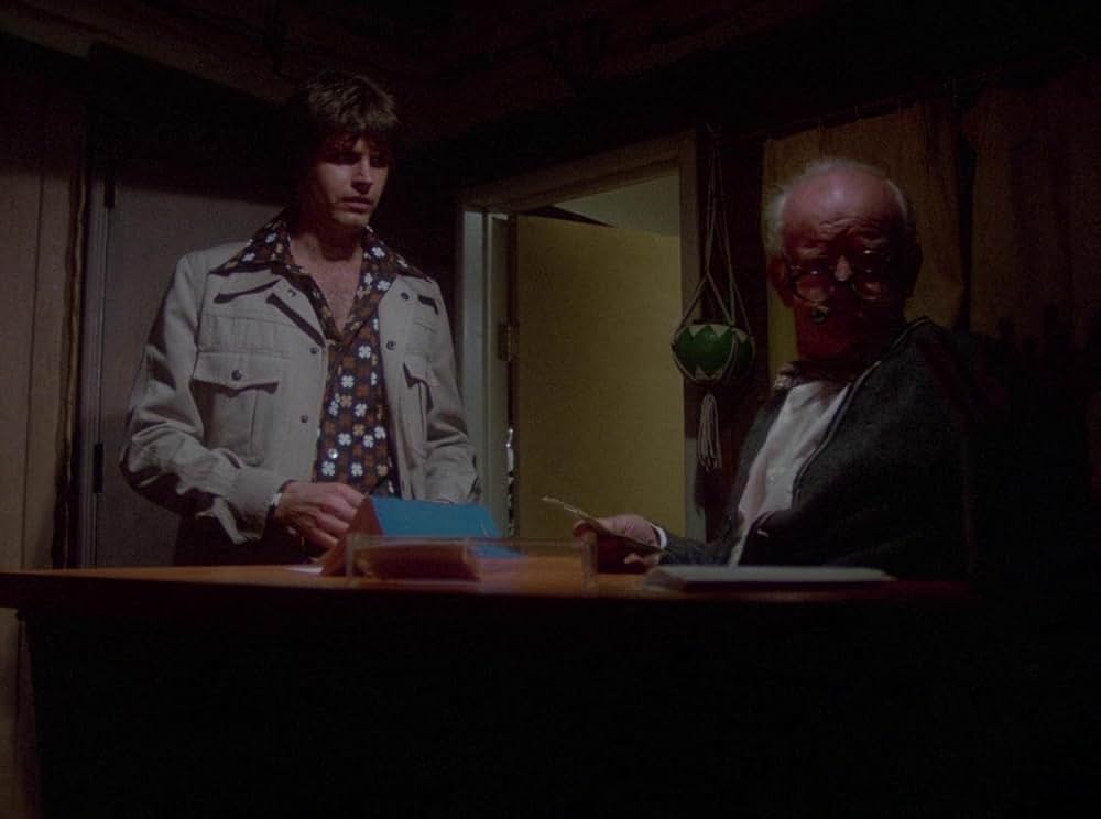 恐怖と戦慄の美女の写真