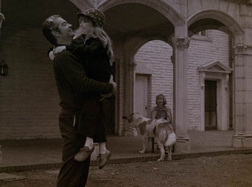 恐怖と戦慄の美女の画像