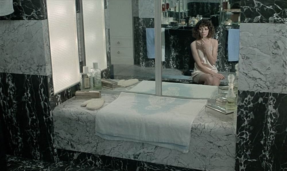 パリの灯は遠くの画像