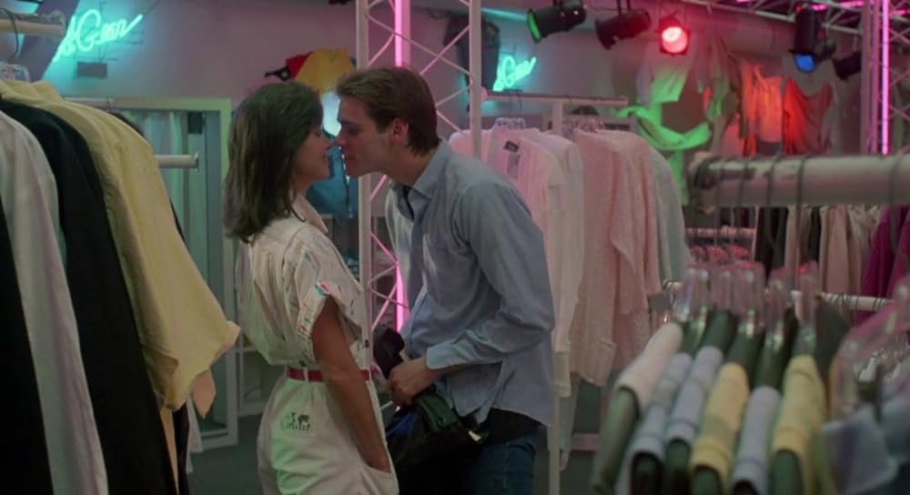 ワンス・ビトゥン／恋のチューチューバンパイアの画像