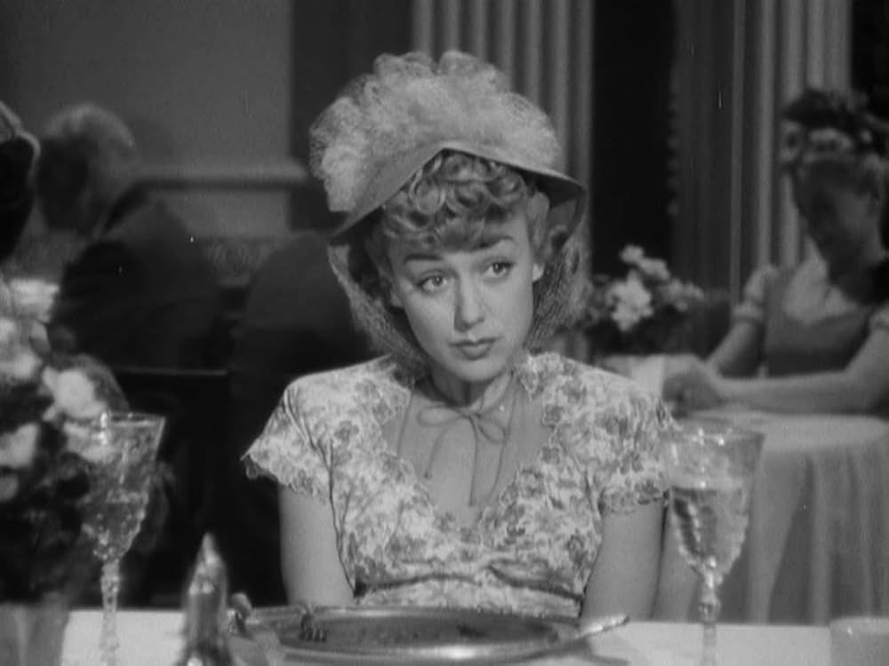 陽気な女秘書の画像