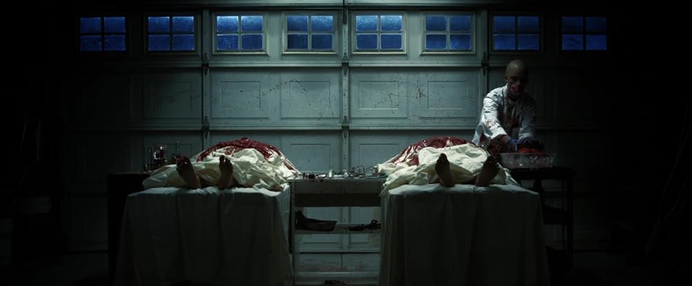 エクシジョン（原題）の画像