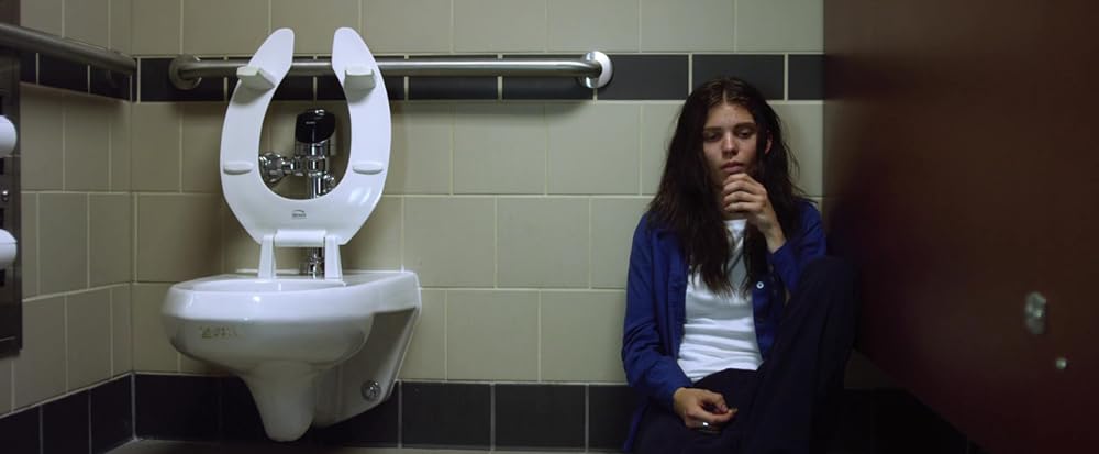 エクシジョン（原題）の画像