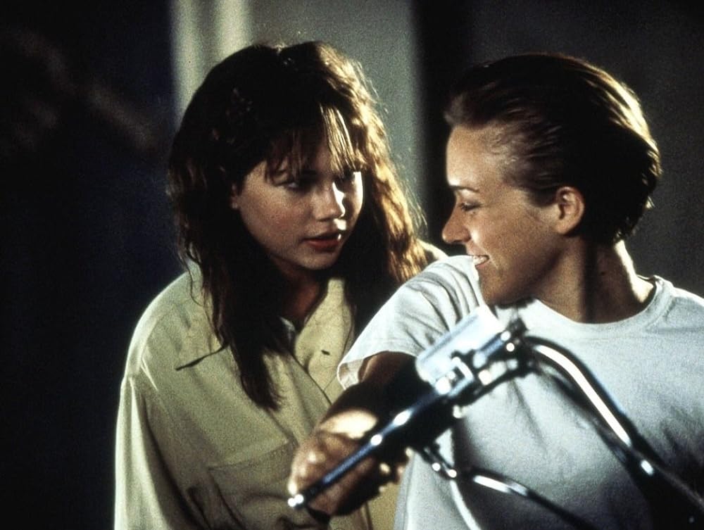 ウーマン ラブ ウーマンの画像