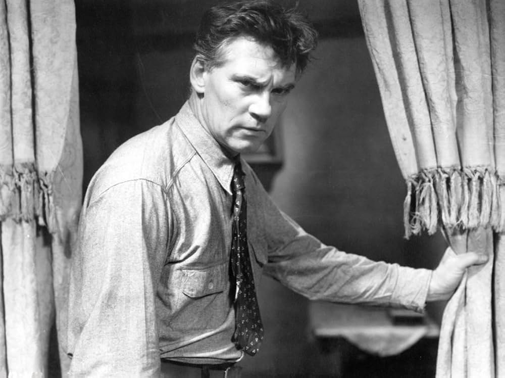 北海の漁火の画像