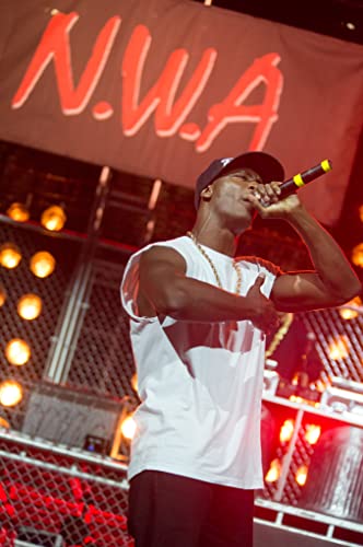 ストレイト・アウタ・コンプトンの画像