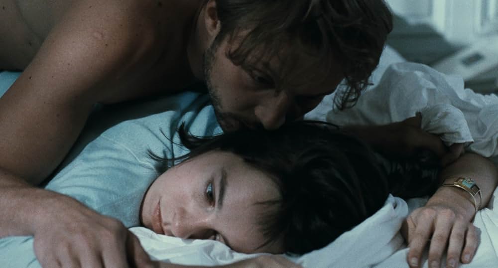 冬の子供の画像