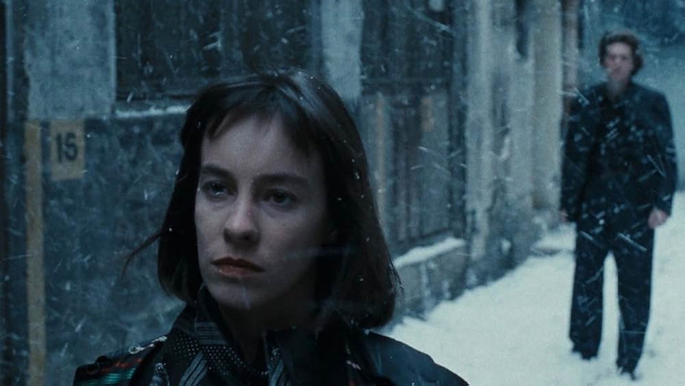 冬の子供の画像