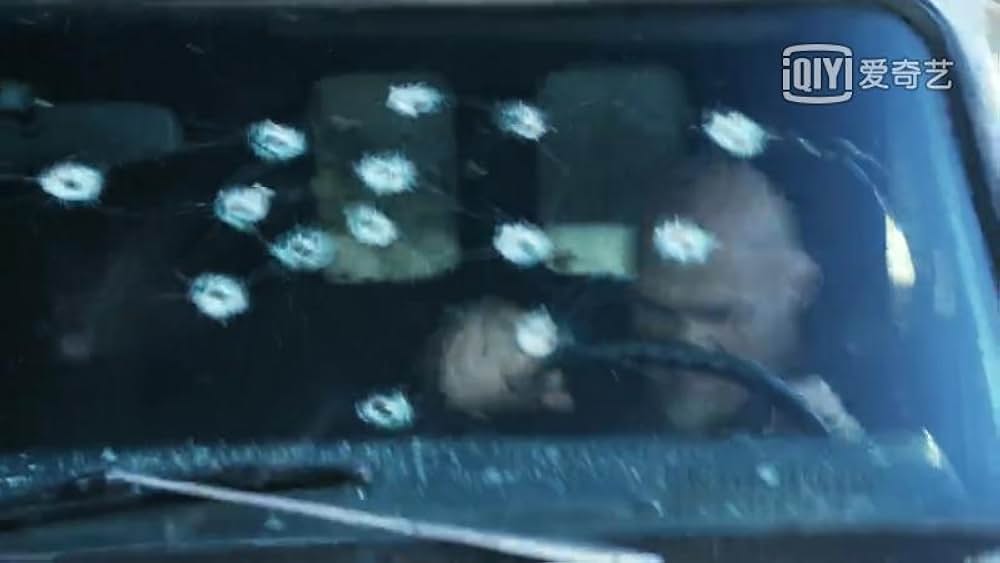 スティーヴ・オースティン S.W.A.T.の画像