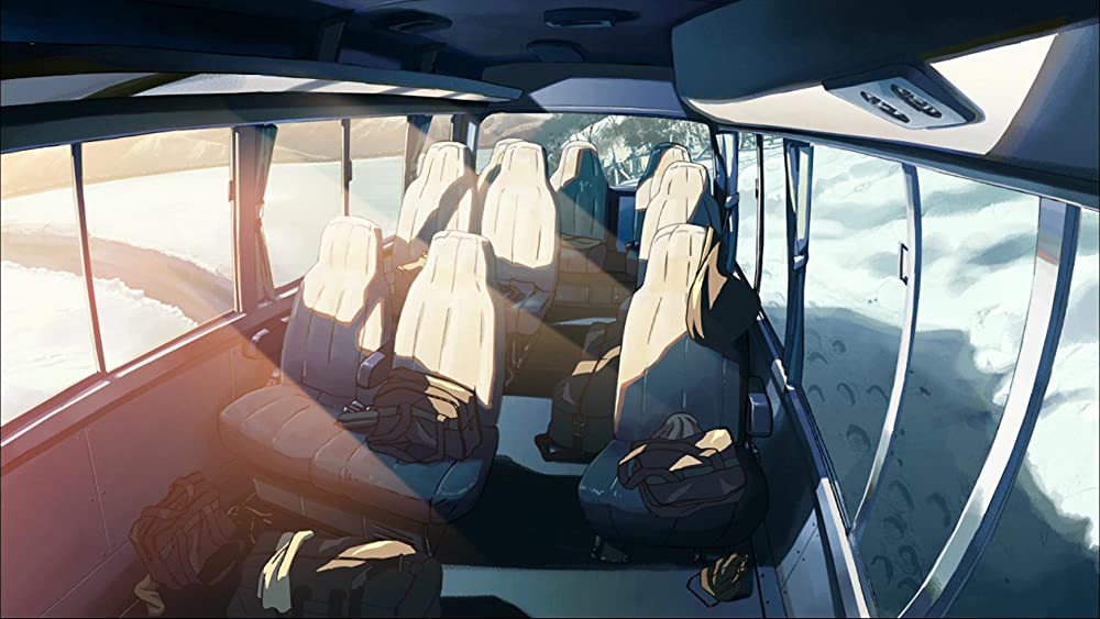 雲のむこう、約束の場所の画像