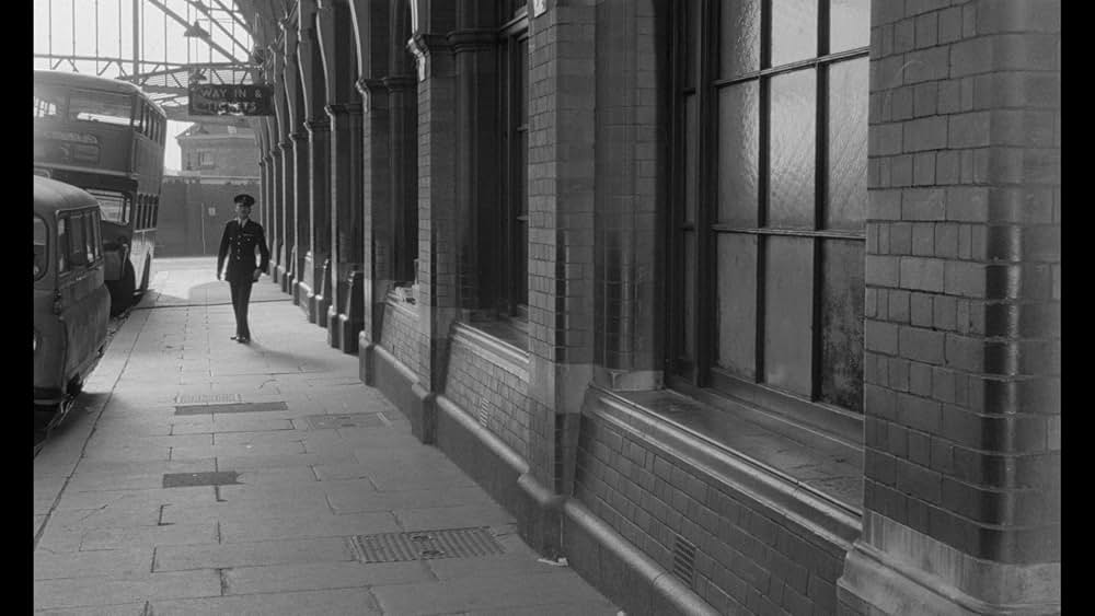 泥棒株式会社の画像