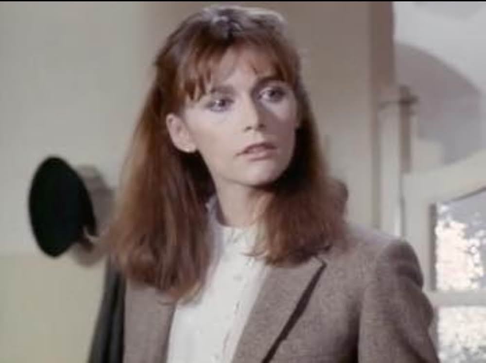 トレンチコート／危険な追跡の写真