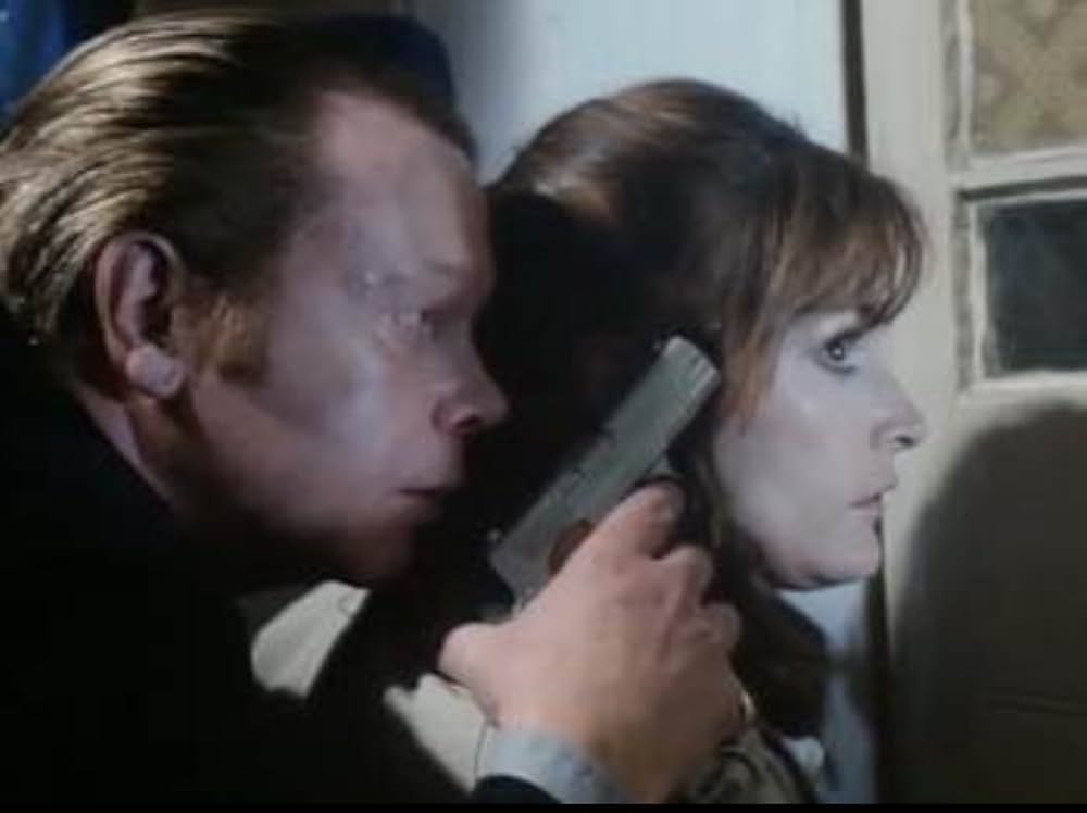 トレンチコート／危険な追跡の画像