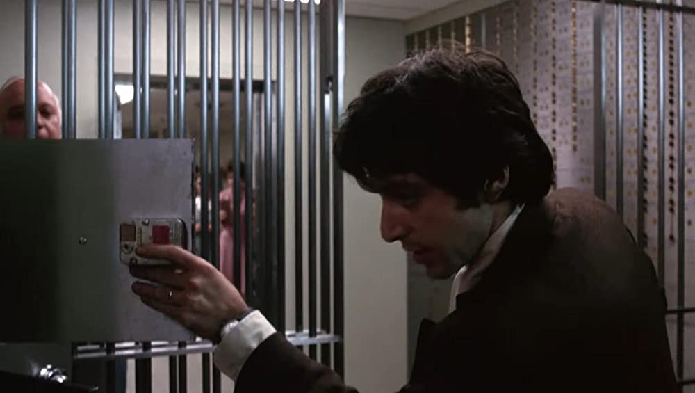 「狼たちの午後」アル・パチーノ & サリー・ボイヤーの画像