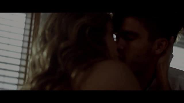 イット・カムズの画像