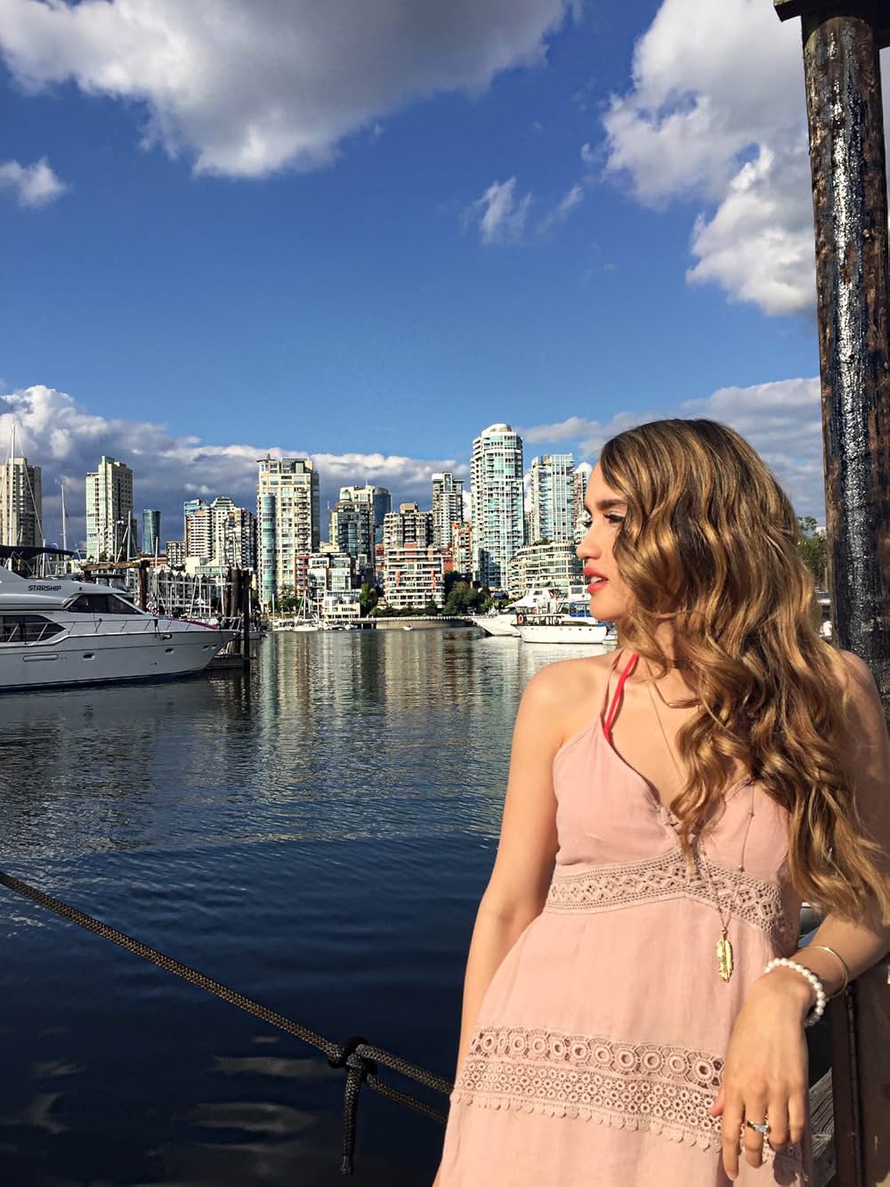 イット・カムズの画像