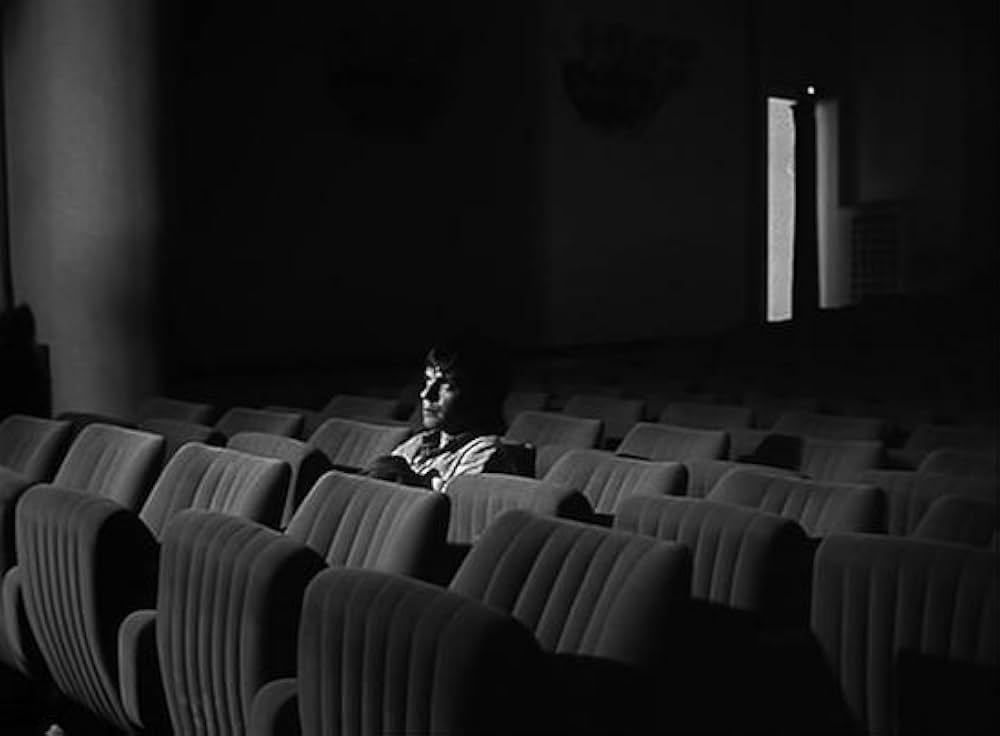 「眠る男」の画像