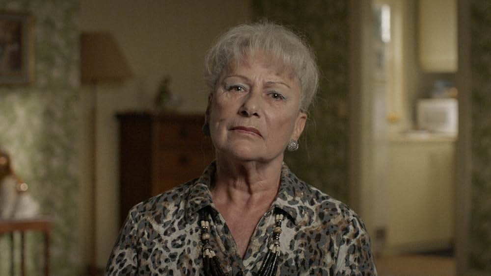 ミーシャと狼の画像