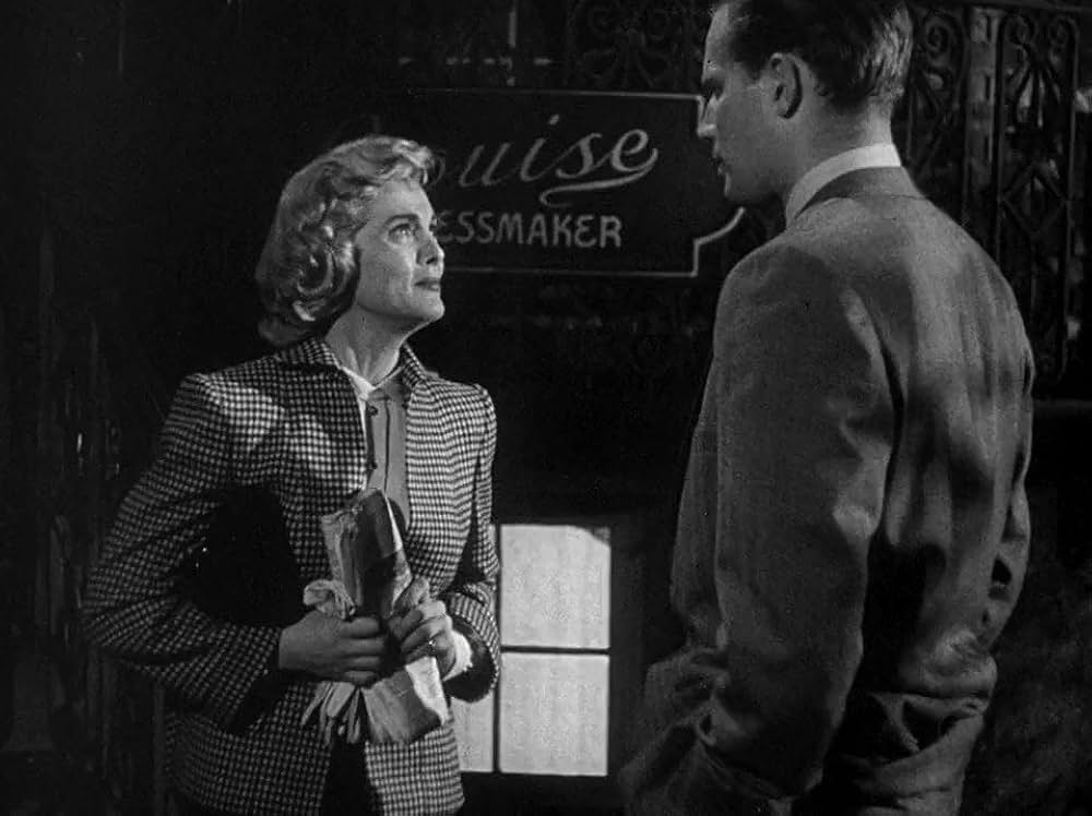 虐殺の街の画像