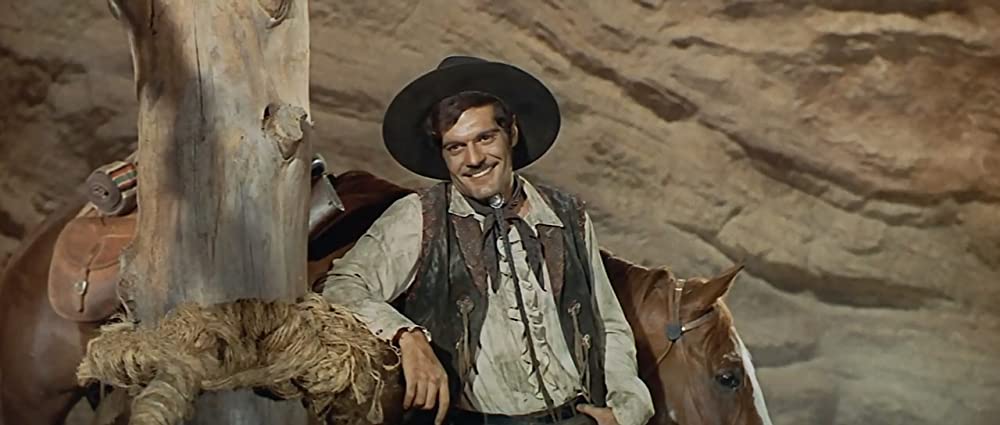 「マッケンナの黄金」オマー・シャリフの画像