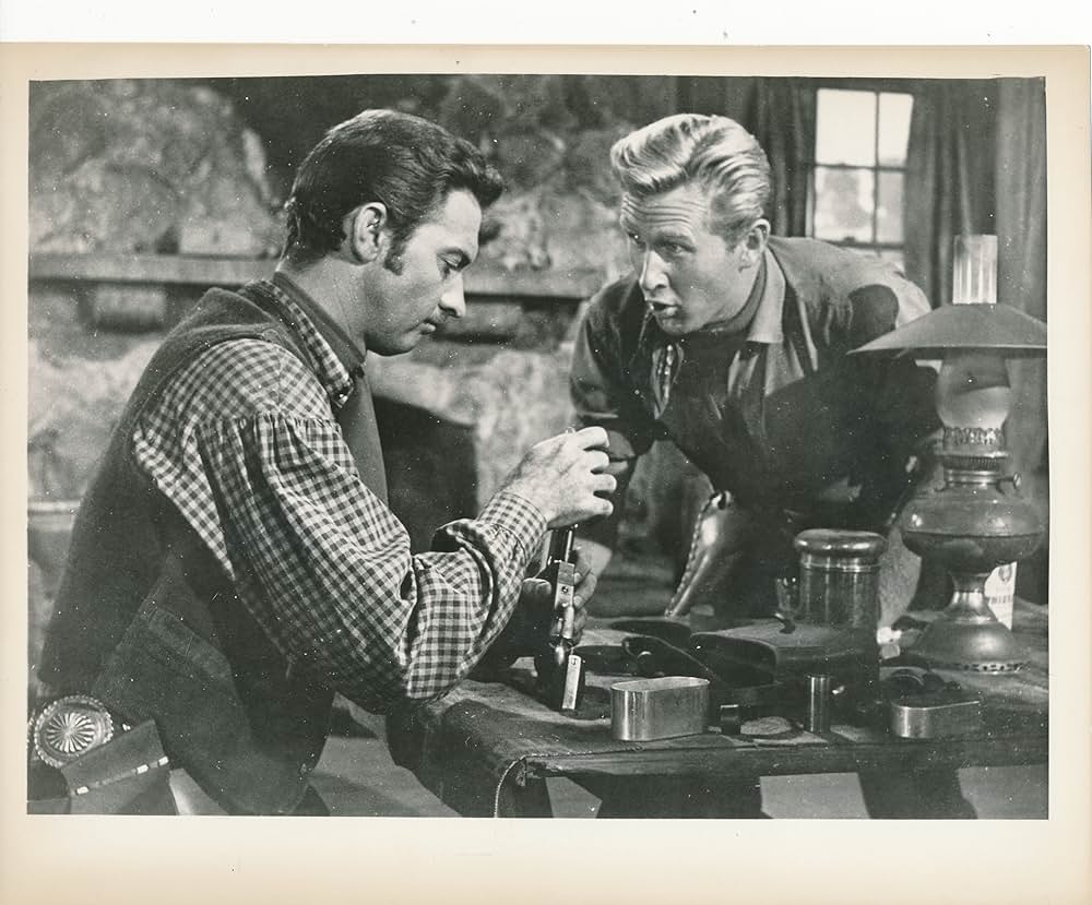 拳銃（コルト）45の画像