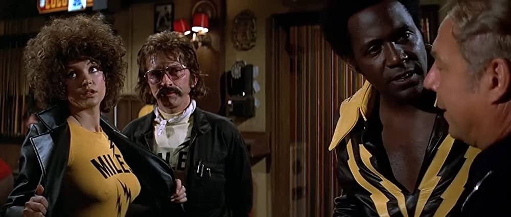 「大地震」ビクトリア・プリンシパル & ジョージ・ケネディ & ガブリエル・デル & リチャード・ラウンドトゥリーの画像