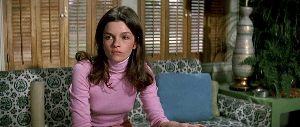 「大地震」Geneviève Bujoldの画像