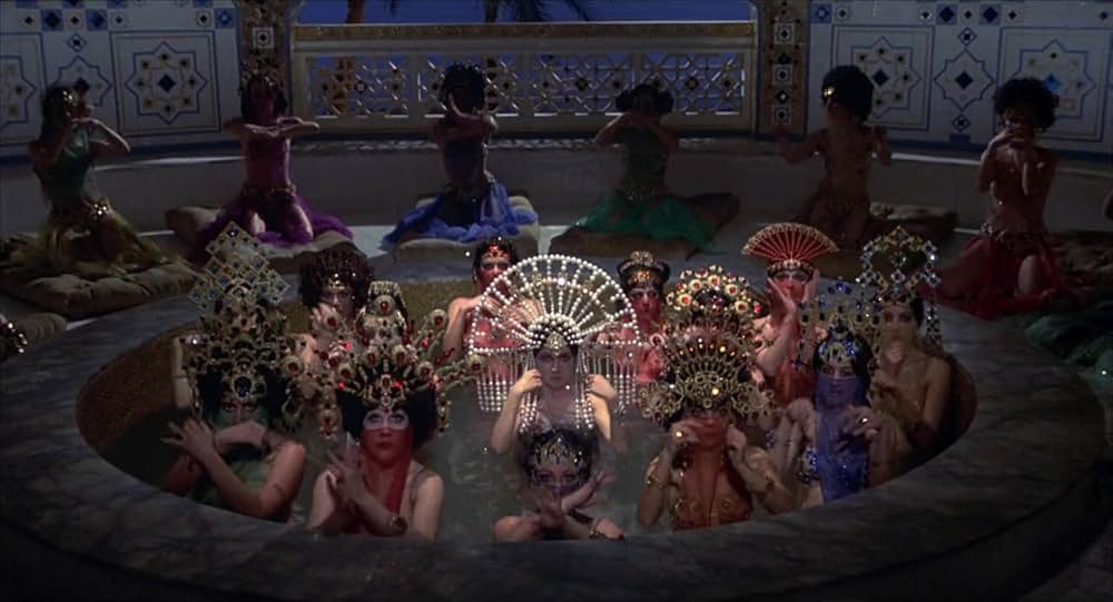 フェリーニのアマルコルドの画像