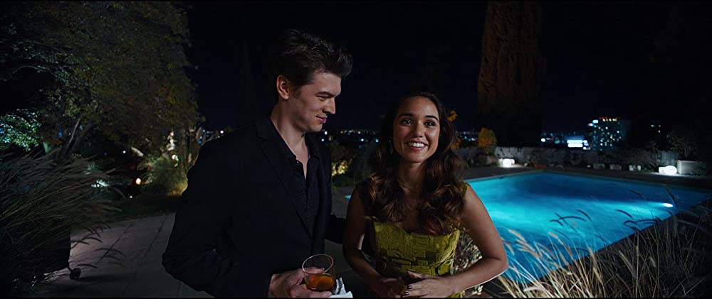 「アンダー・ザ・シルバーレイク」Summer Bishil & Devin Kawaokaの画像