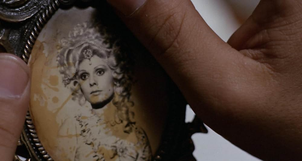 狼女の伝説の画像