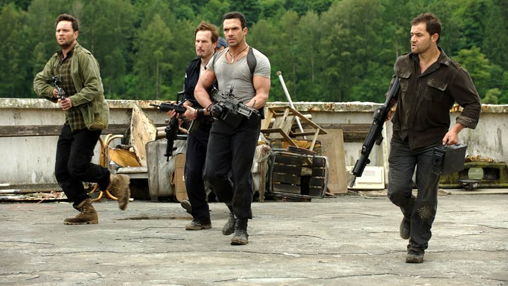 ネバー・サレンダー 肉弾無双の画像