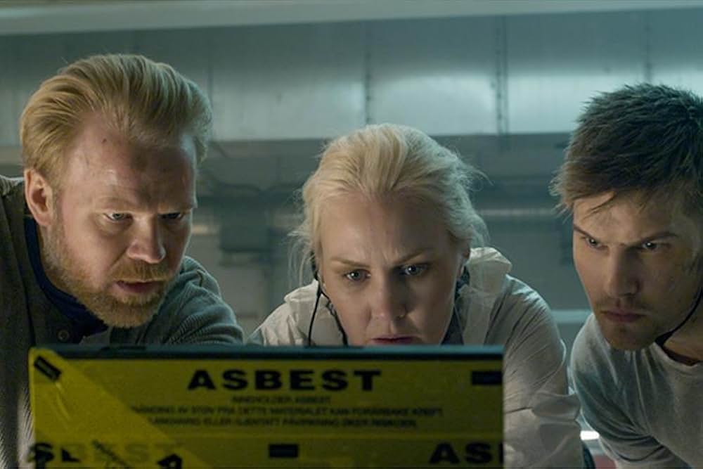 アサイラム・バスターズの画像