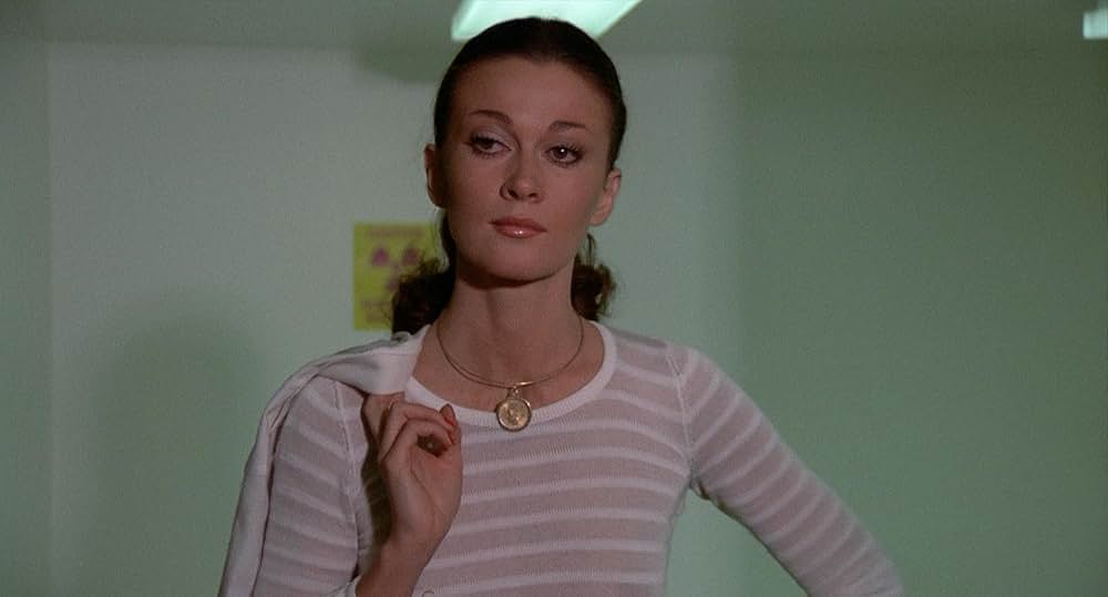 インベージョン・オブ・ザ・ビー・ガールズ〜蜂女〜の画像