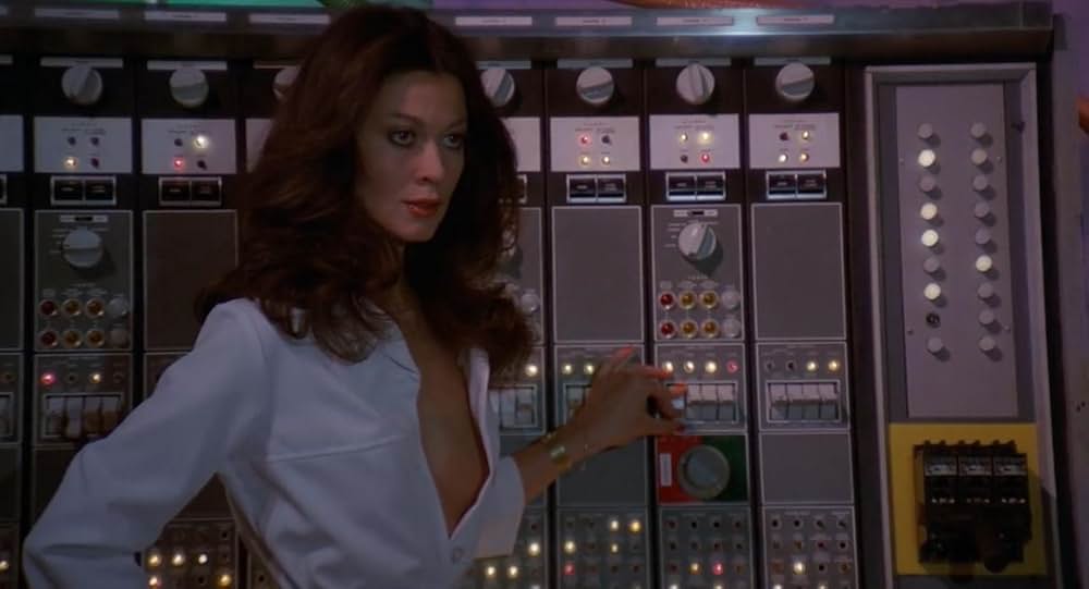 「インベージョン・オブ・ザ・ビー・ガールズ〜蜂女〜」の画像