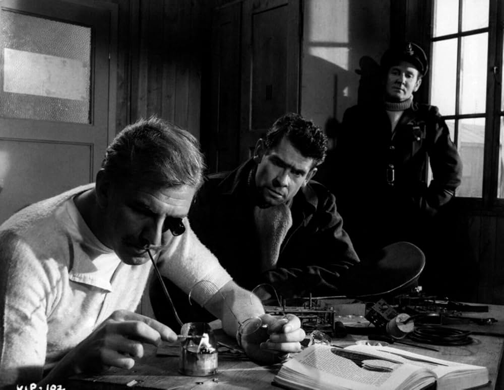 謎の要人悠々逃亡！の画像