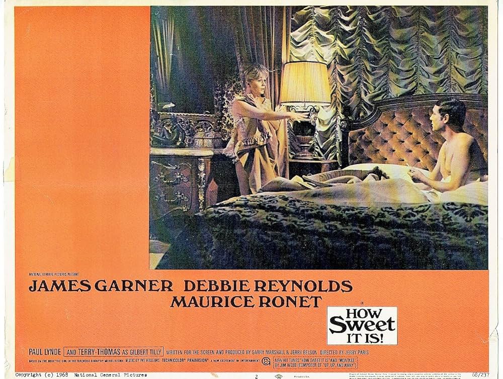 水色のビキニのマドモアゼルの画像