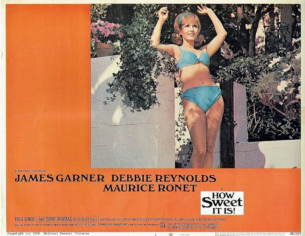 水色のビキニのマドモアゼルの画像