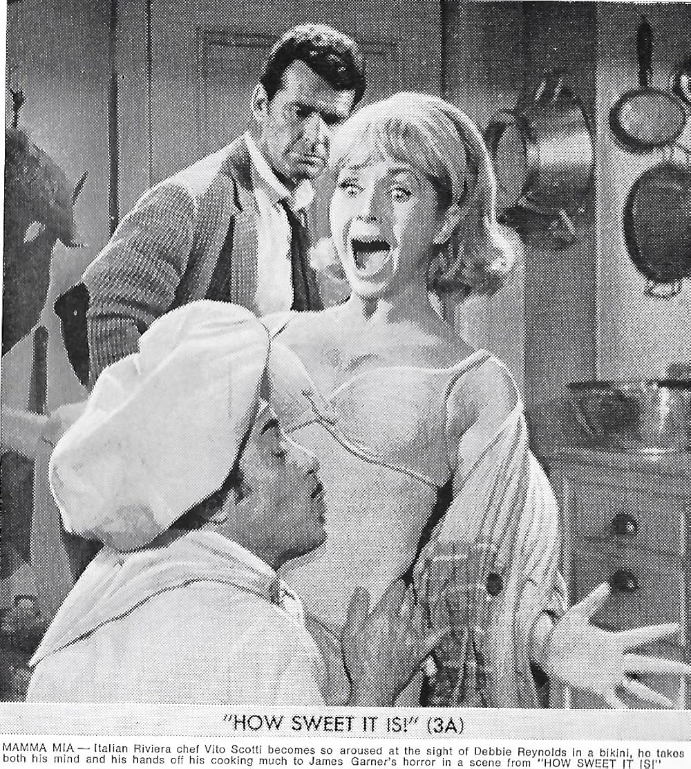 水色のビキニのマドモアゼルの画像