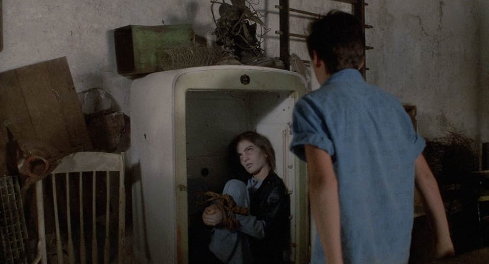 ブラッド・ハウス／恐怖がつきささるの画像