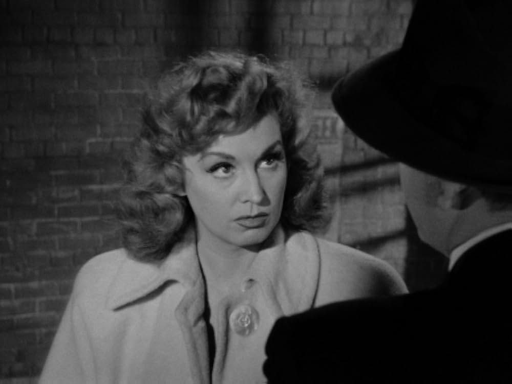 秘密調査員／秘密捜査官の画像