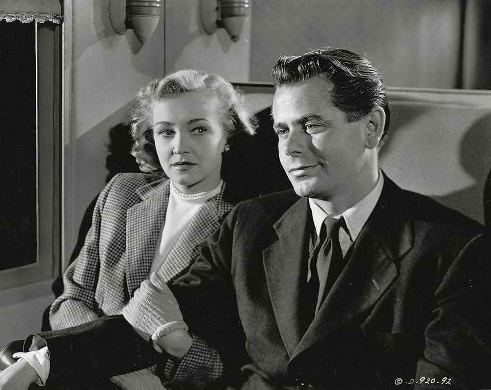 秘密調査員／秘密捜査官の画像