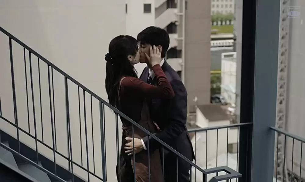 寝ても覚めてもの画像