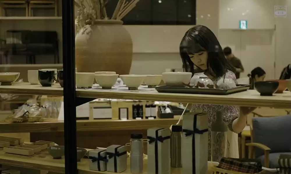 寝ても覚めてもの画像