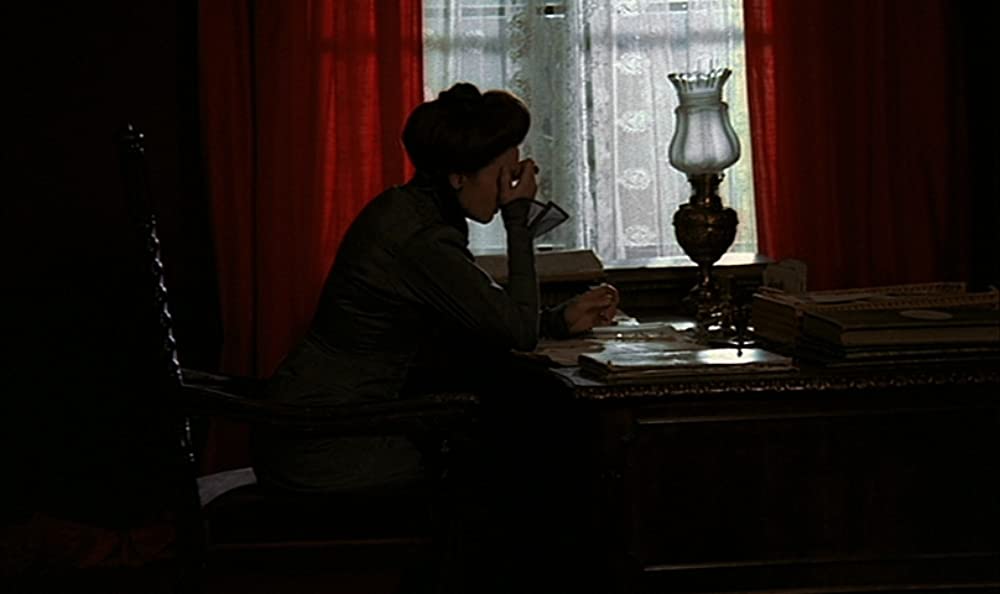 叫びとささやきの画像