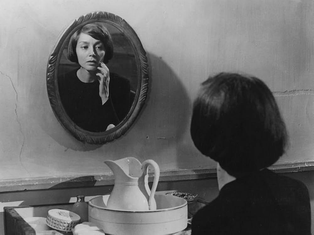 テレーズ・デスケルウの画像