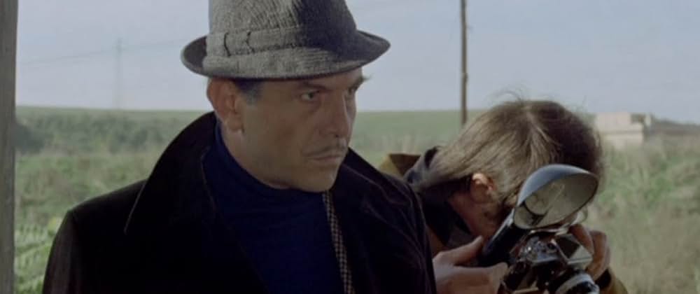 黒い警察の画像